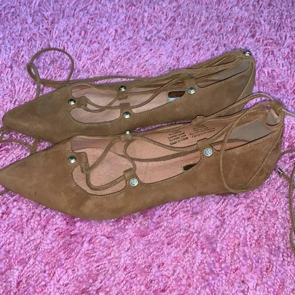 Halogen tie up flats 